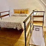Elena 39 住宿加早餐酒店 特拉尼