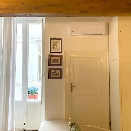 Elena 39