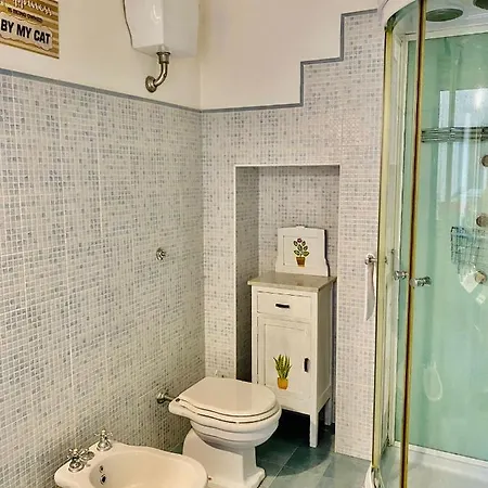 Bed & Breakfast Elena 39 *