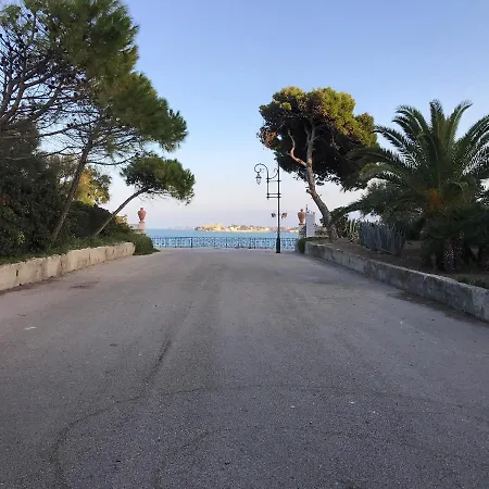 Elena 39 Bed & Breakfast Trani